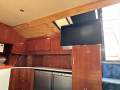 Sea Ray 460 Express Cruiser " Twin Diesel Shaft ":TV