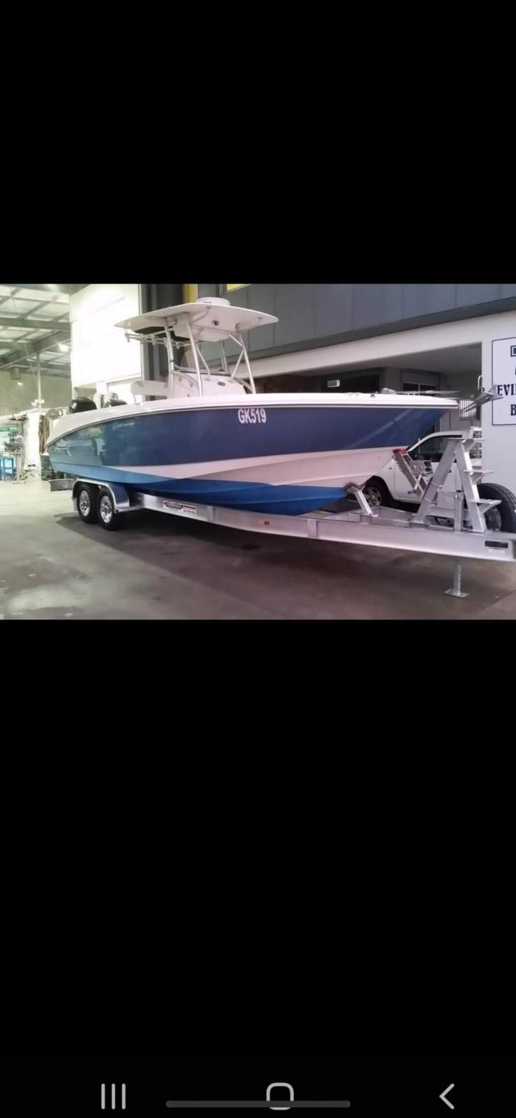 Boston Whaler 270 Outrage