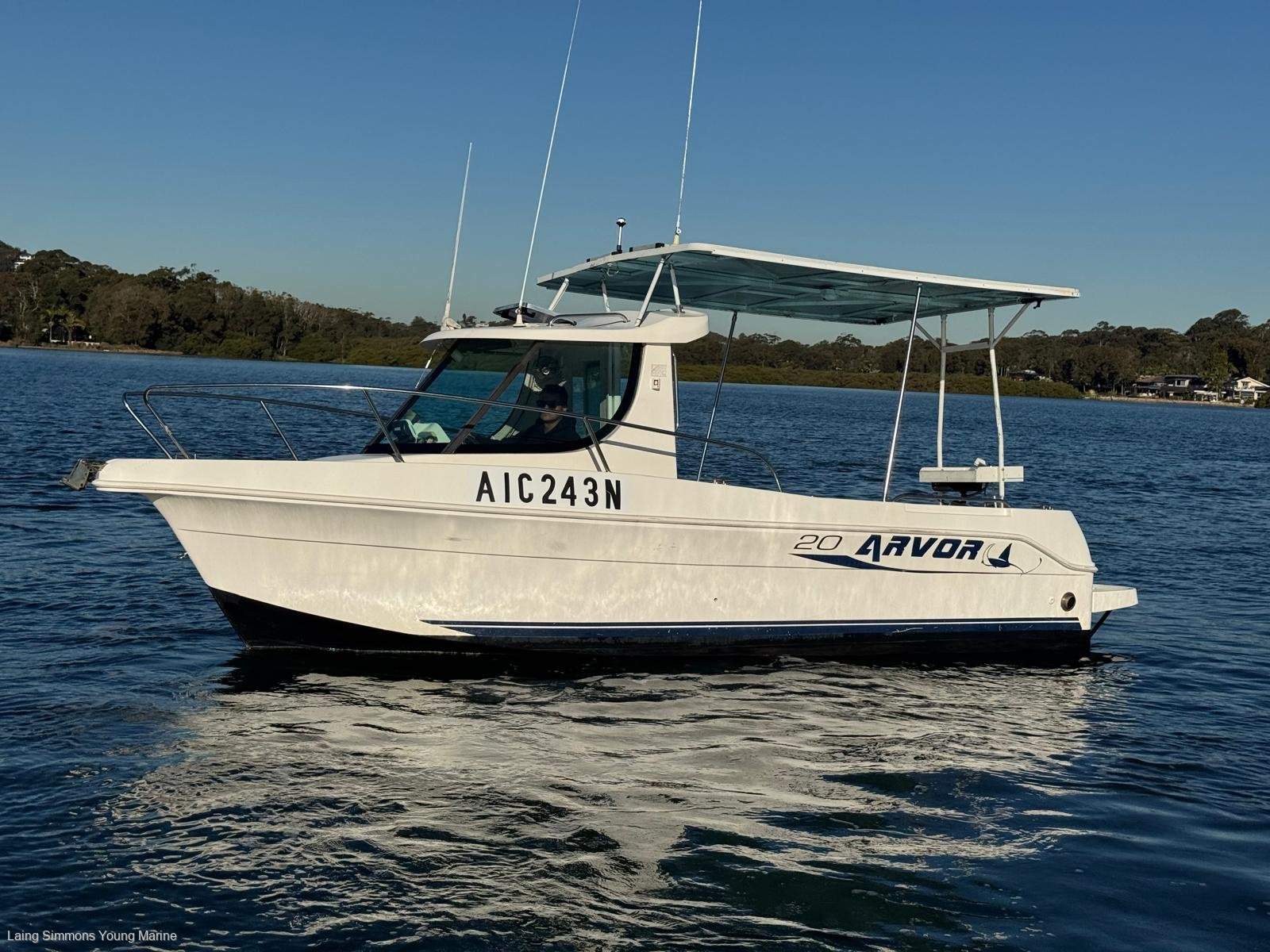Arvor 20