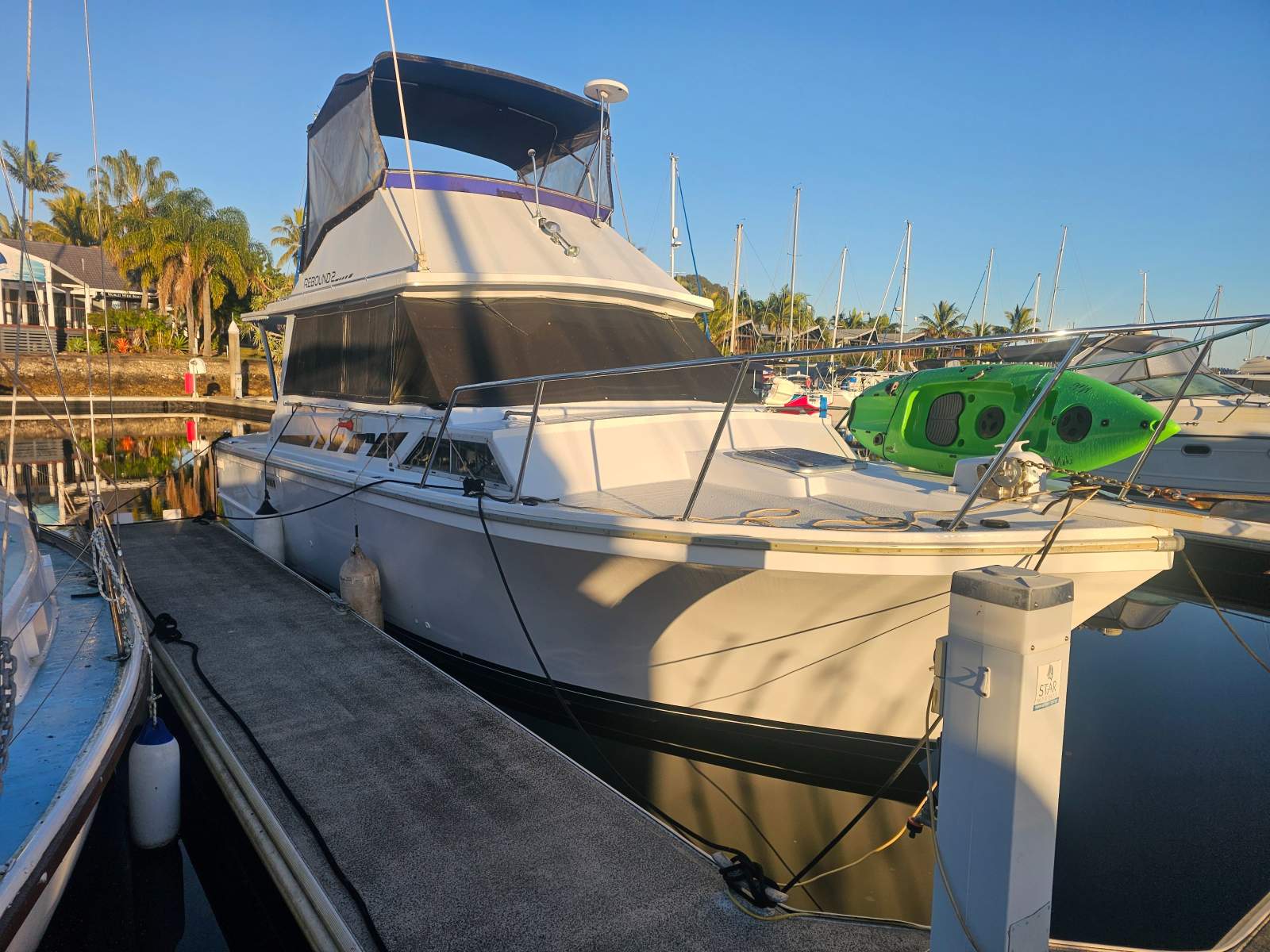 Mariner 31 Flybridge