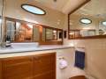 Palm Beach Motor Yachts 45 Sedan