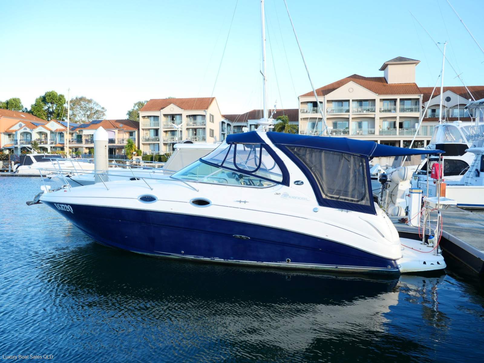Sea Ray 315 Sundancer