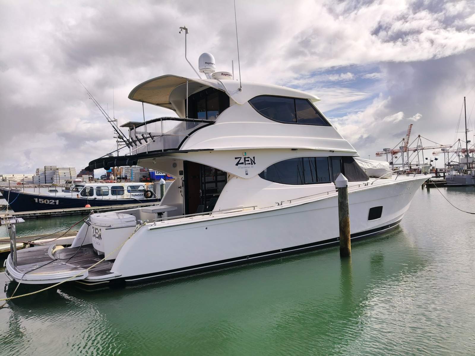 Maritimo M48
