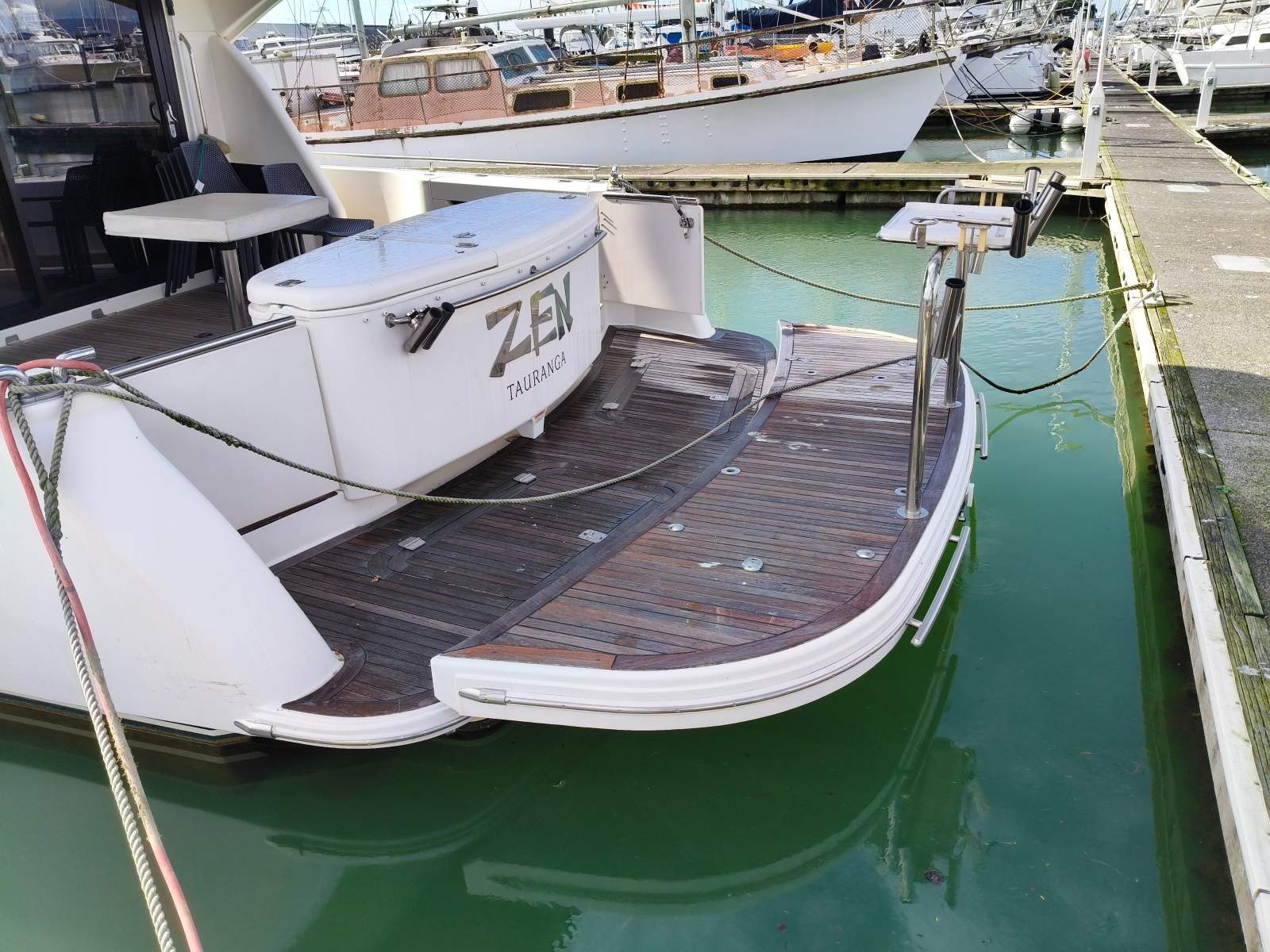 Maritimo M48