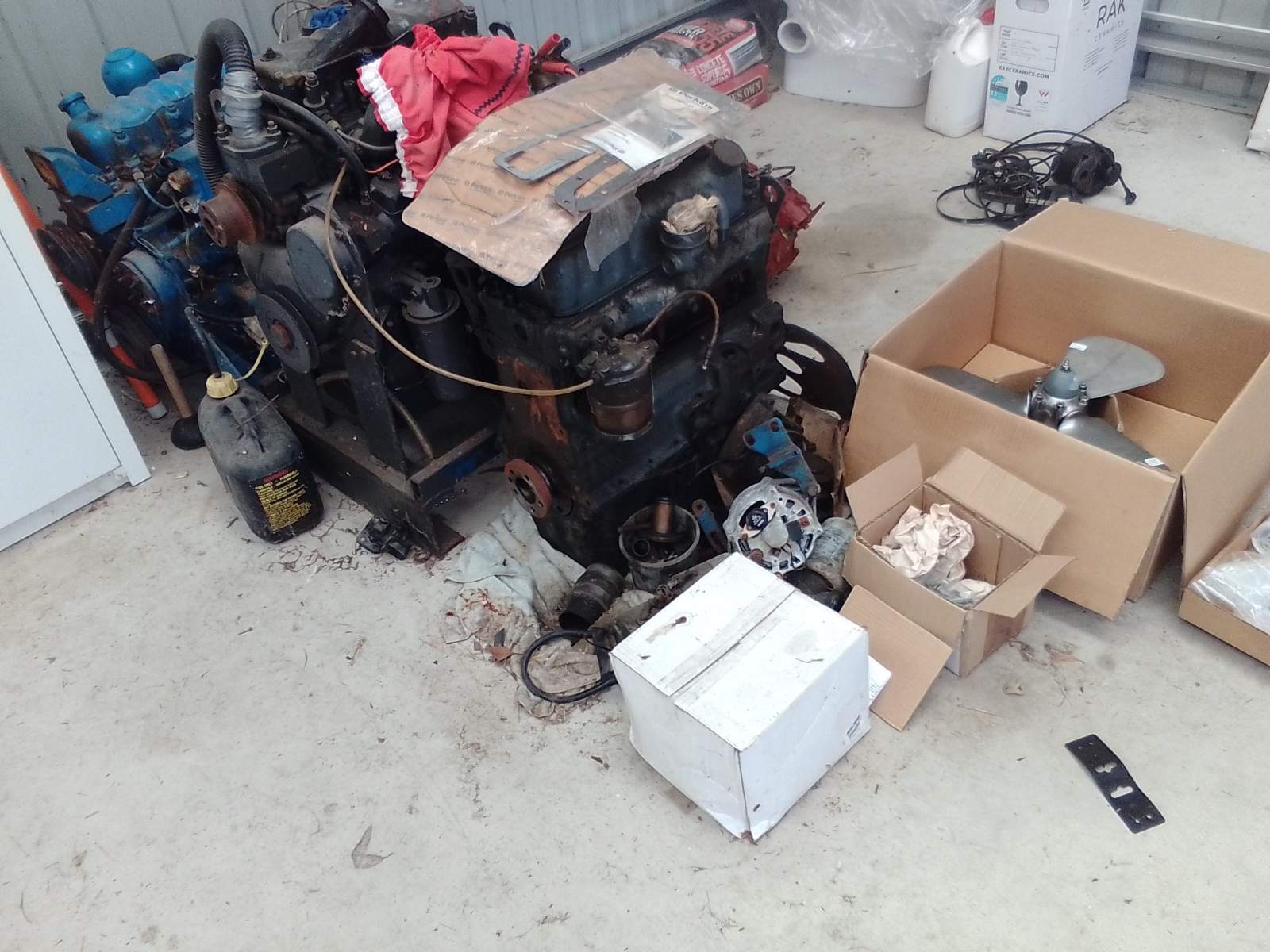 Perkins 4108, Perkins 4107/8 for parts. PRM Transmission, Autostream Prop