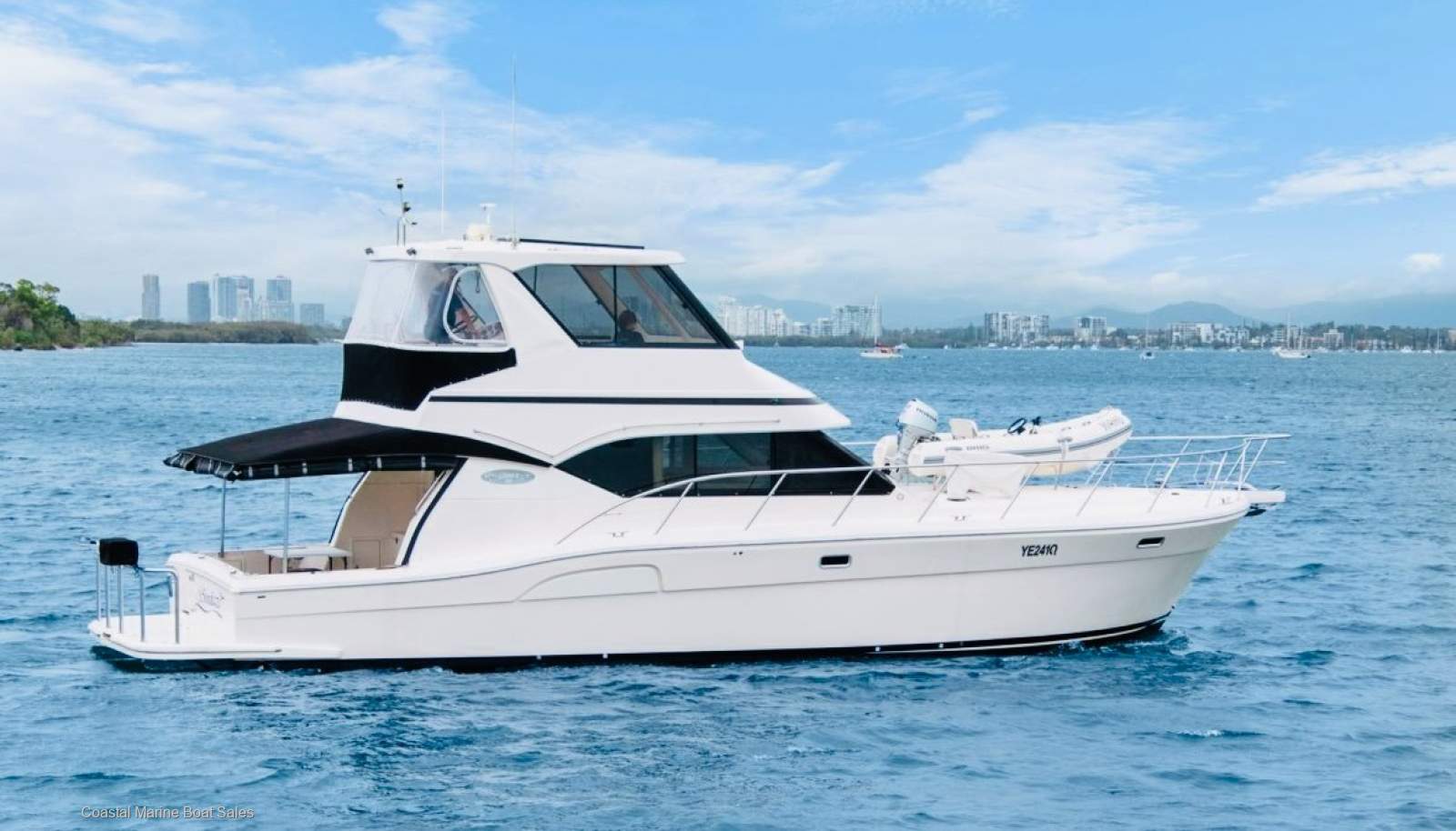 Kingfisher 50 Royale Enclosed Flybridge