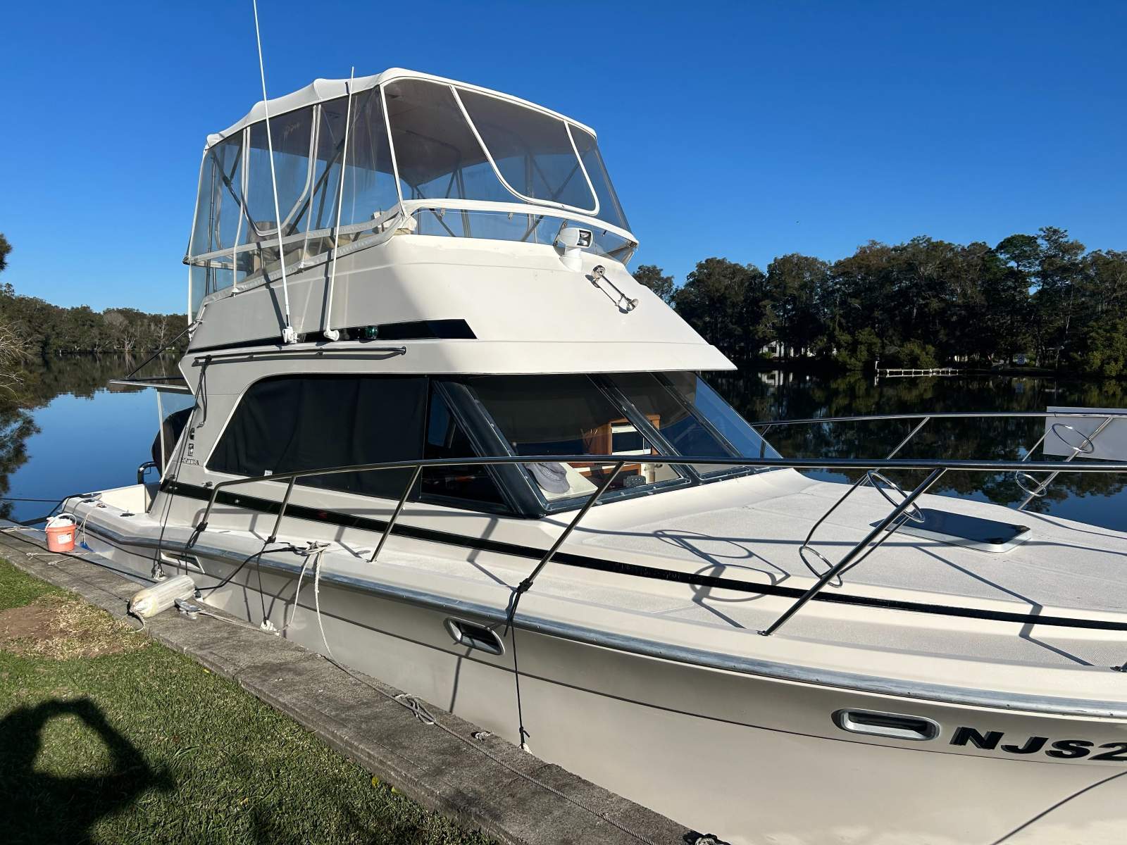 Riviera 3300