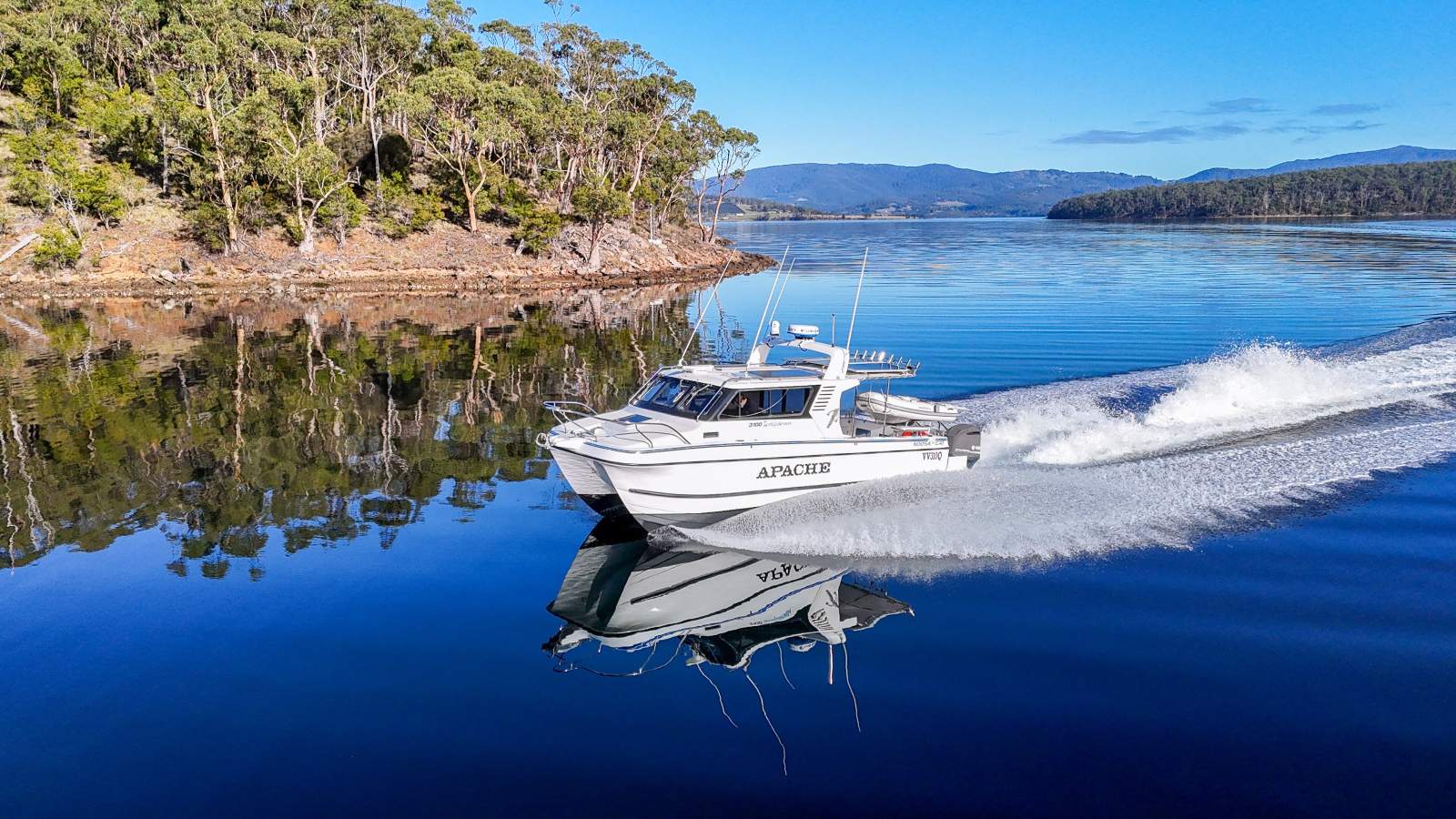 Noosa Cat 3100 Sportsfisherman HUGE UPGRADES, INCREDIBLE CONDITION!!