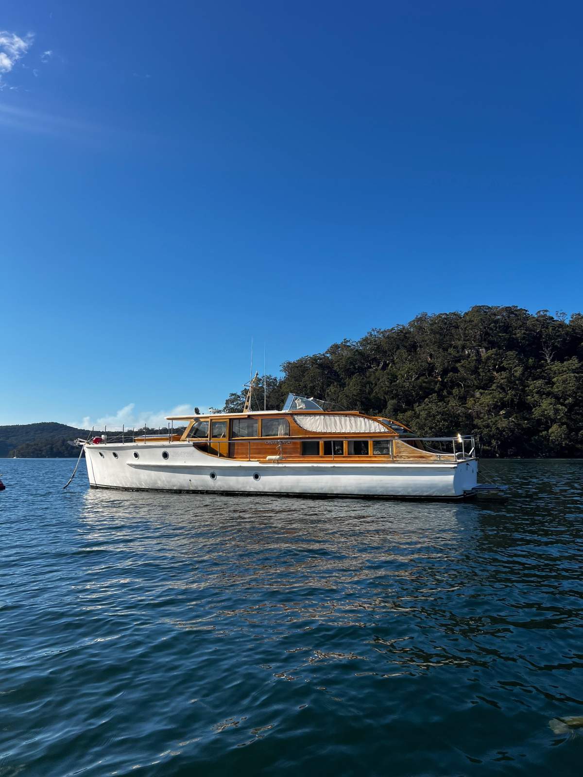 Holmes 48 Motor Cruiser Built 1935. Bridgedeck cruiser