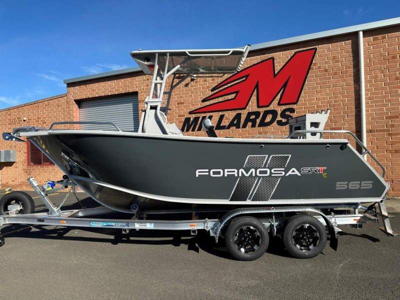 Formosa 565 SRT Centre Console