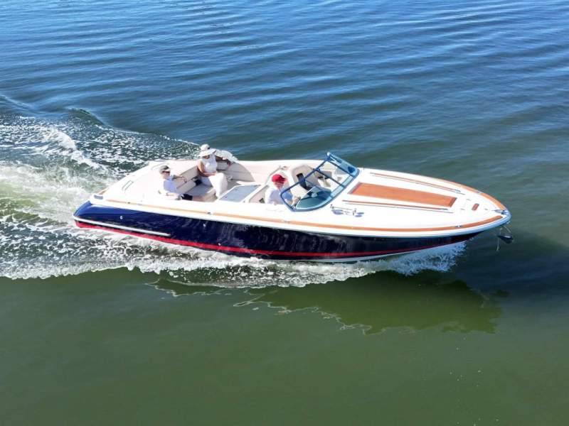 Chris Craft Corsair 28