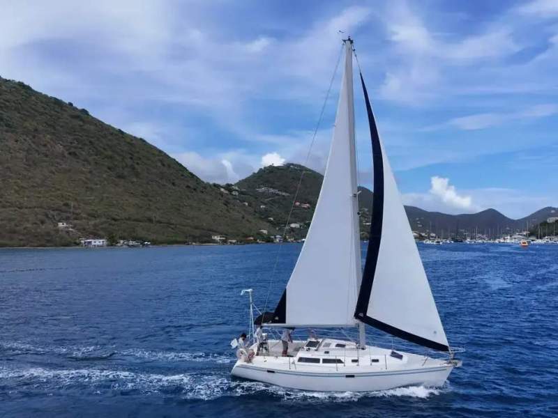 Catalina 320