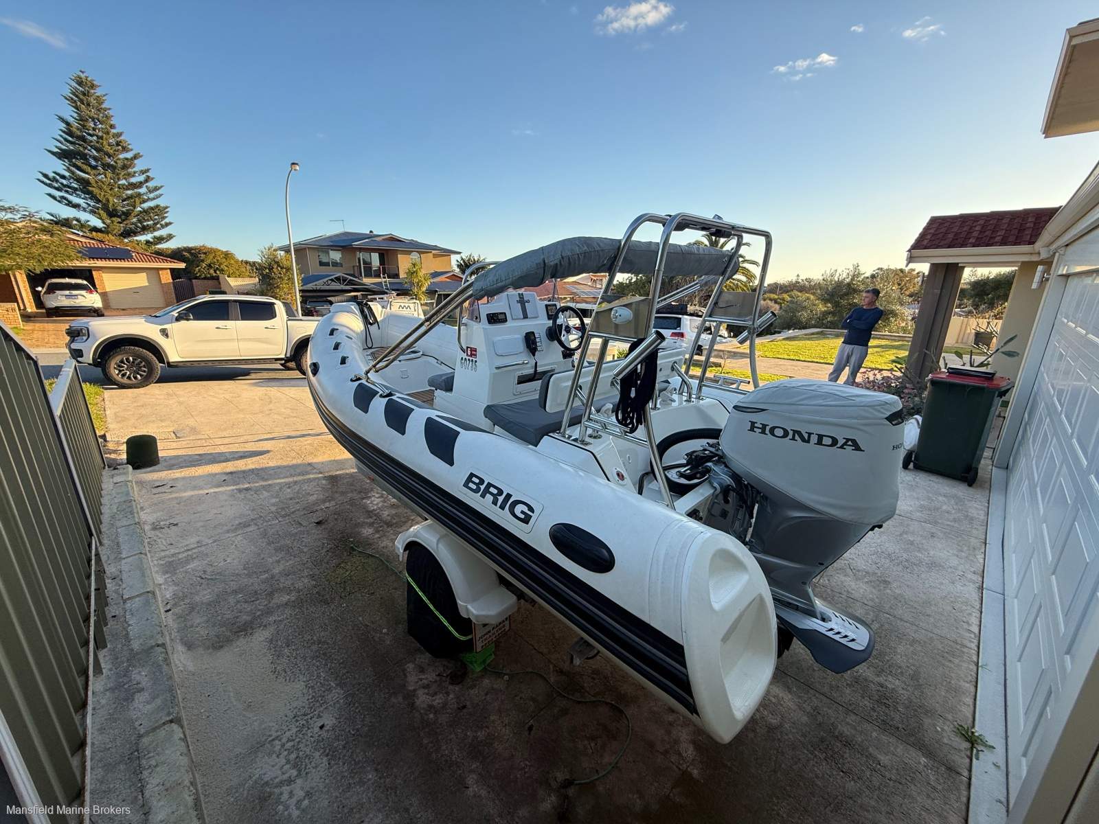 Brig Navigator 485