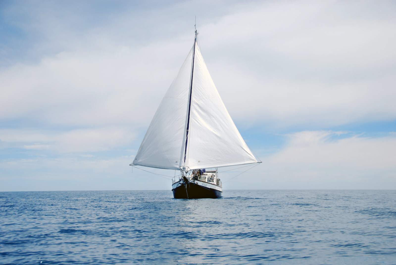 Spray Pilot House Cutter:Twins down wind