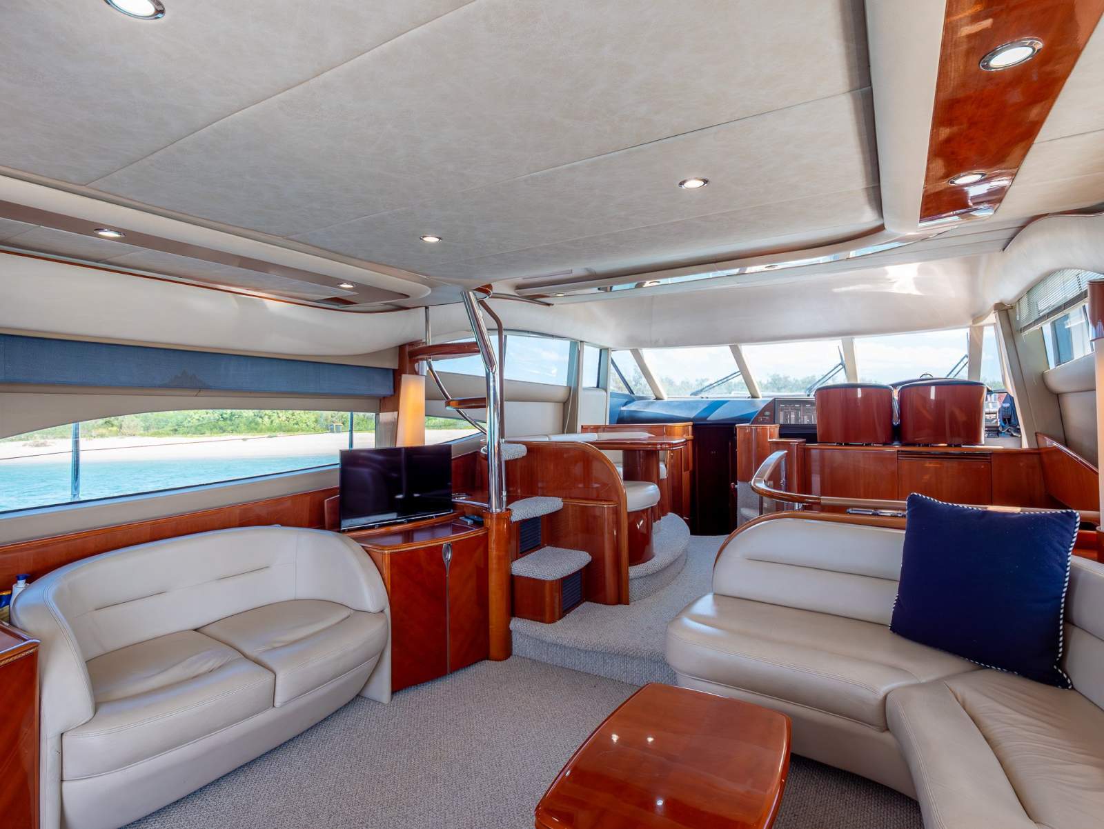 Princess P61 Flybridge