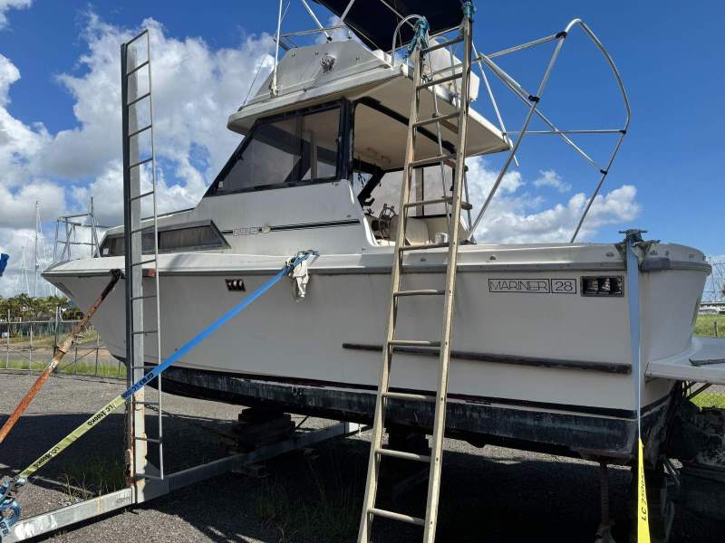 Mariner 28 Flybridge