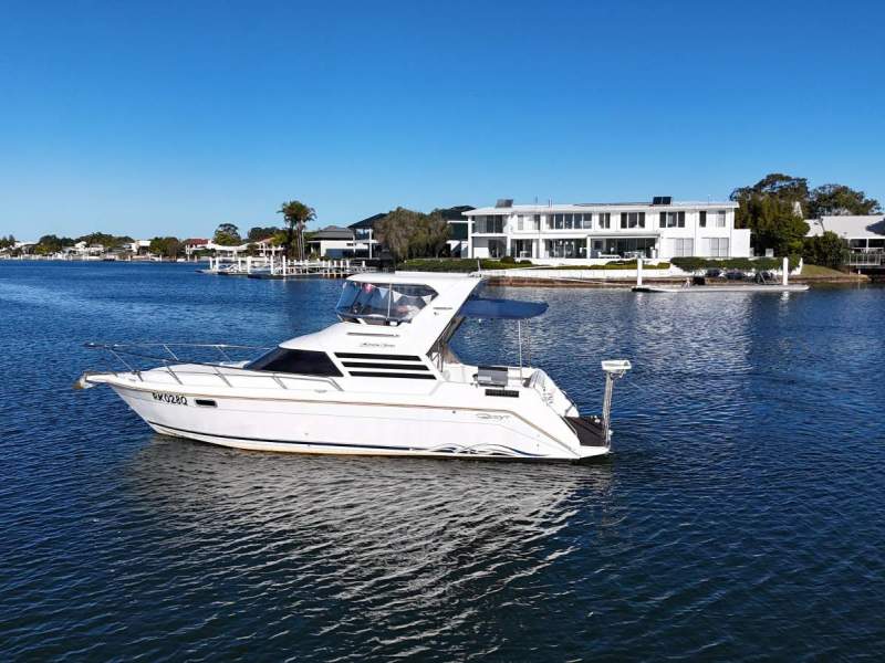 Seaquest 2800 Sports Bridge Cruiser