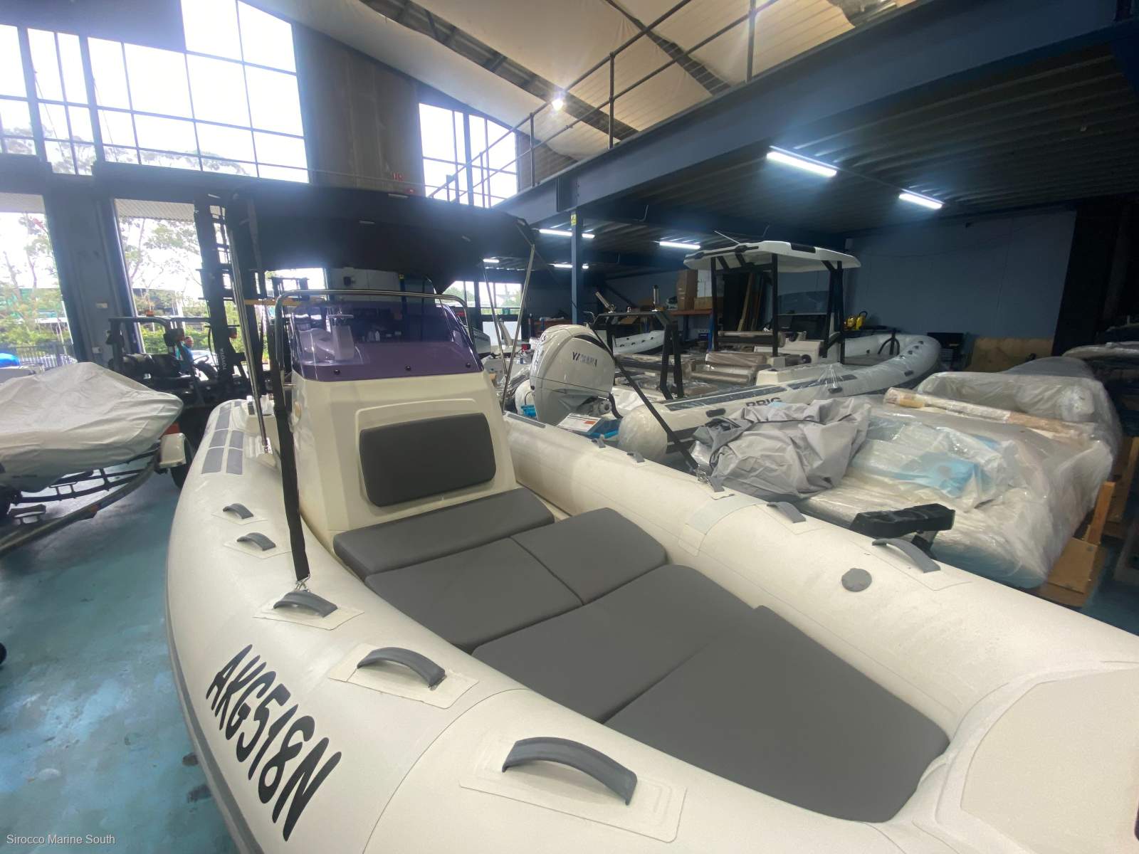 Brig Eagle 670