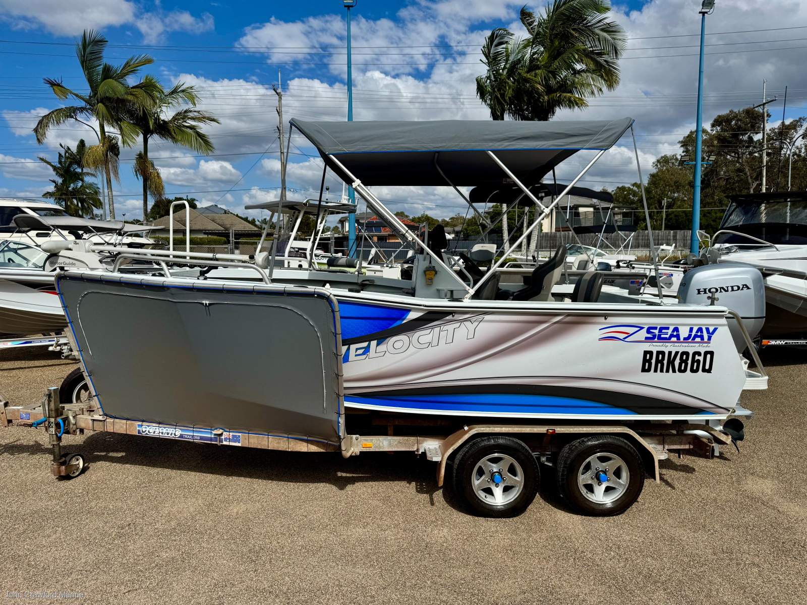 Sea Jay 5.20 Velocity Side Console