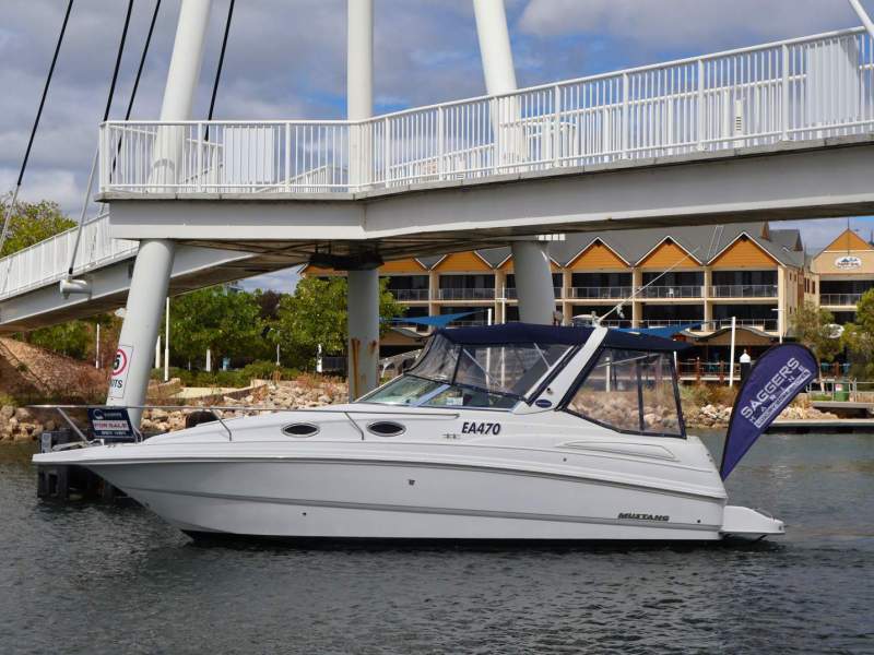 Mustang 2800 Sportscruiser - Clean, Tidy & Turnkey Ready!