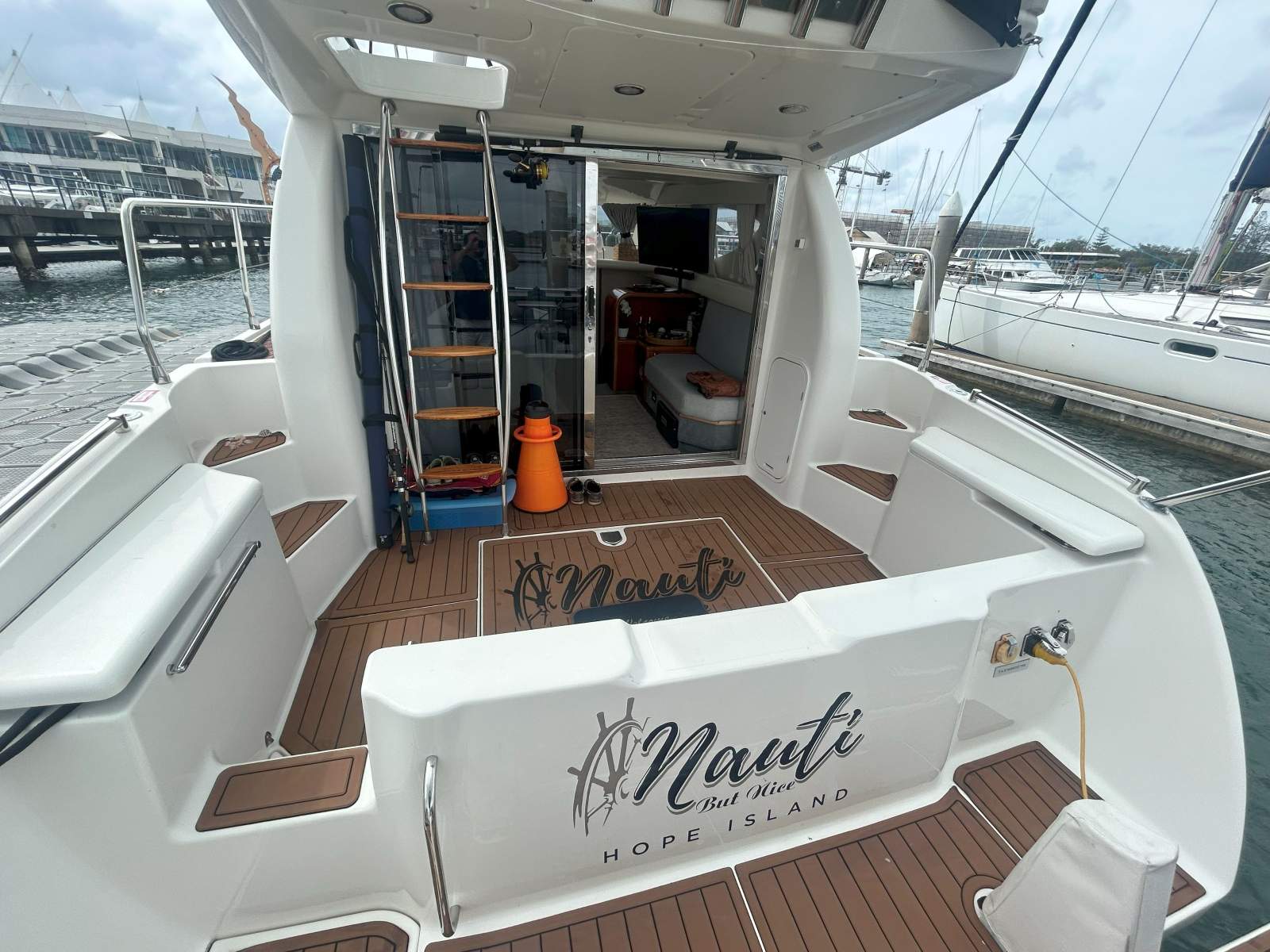 Azimut 42 Trantasei flybridge