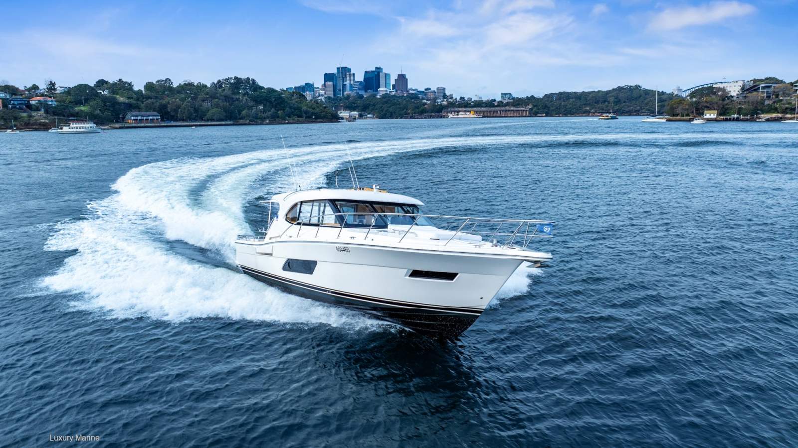 Riviera 445 SUV
