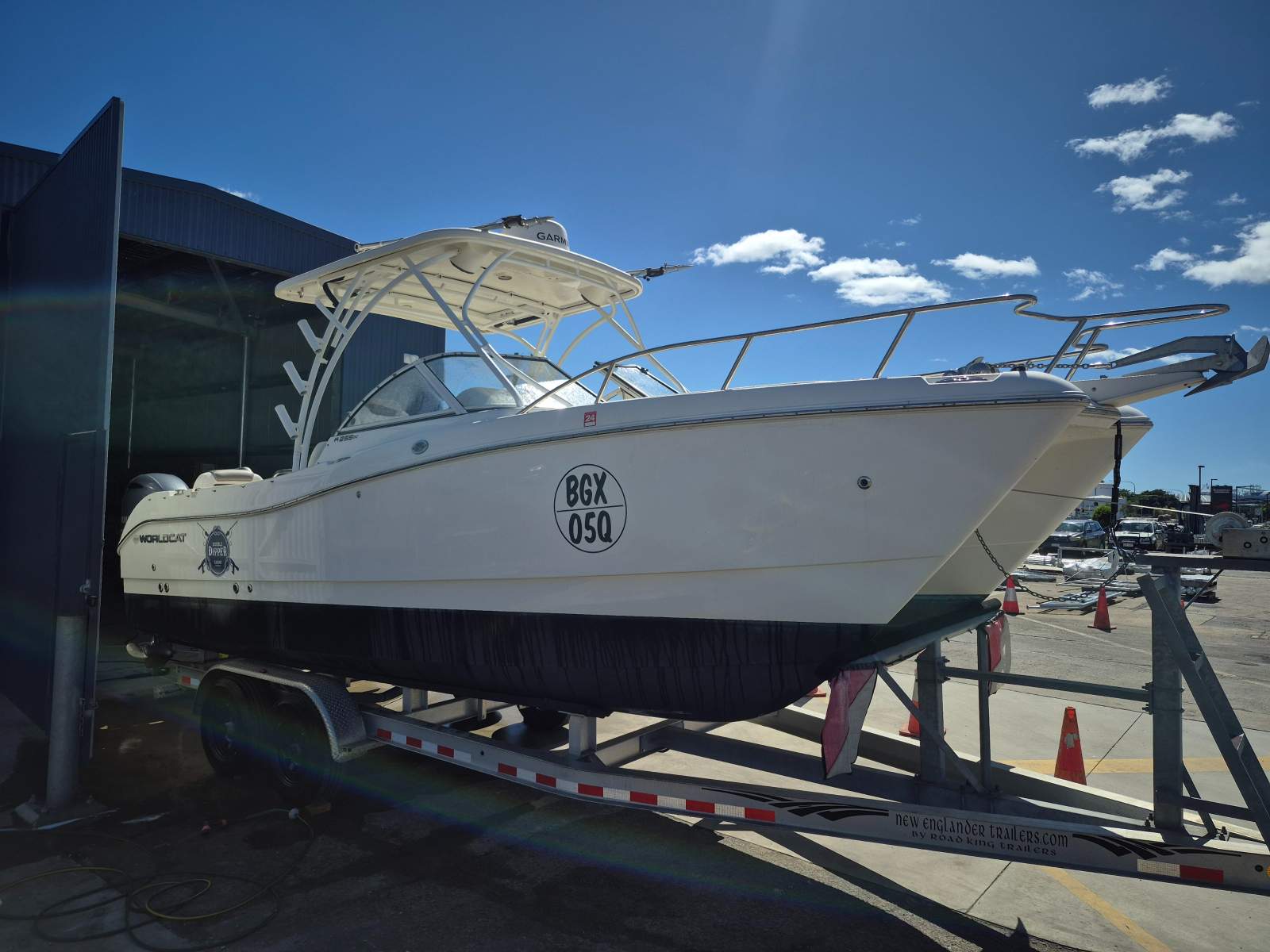 World Cat 255dc