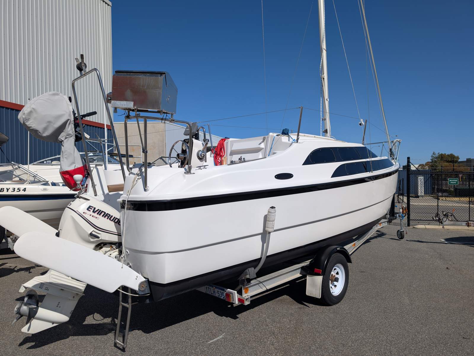 Macgregor 26M