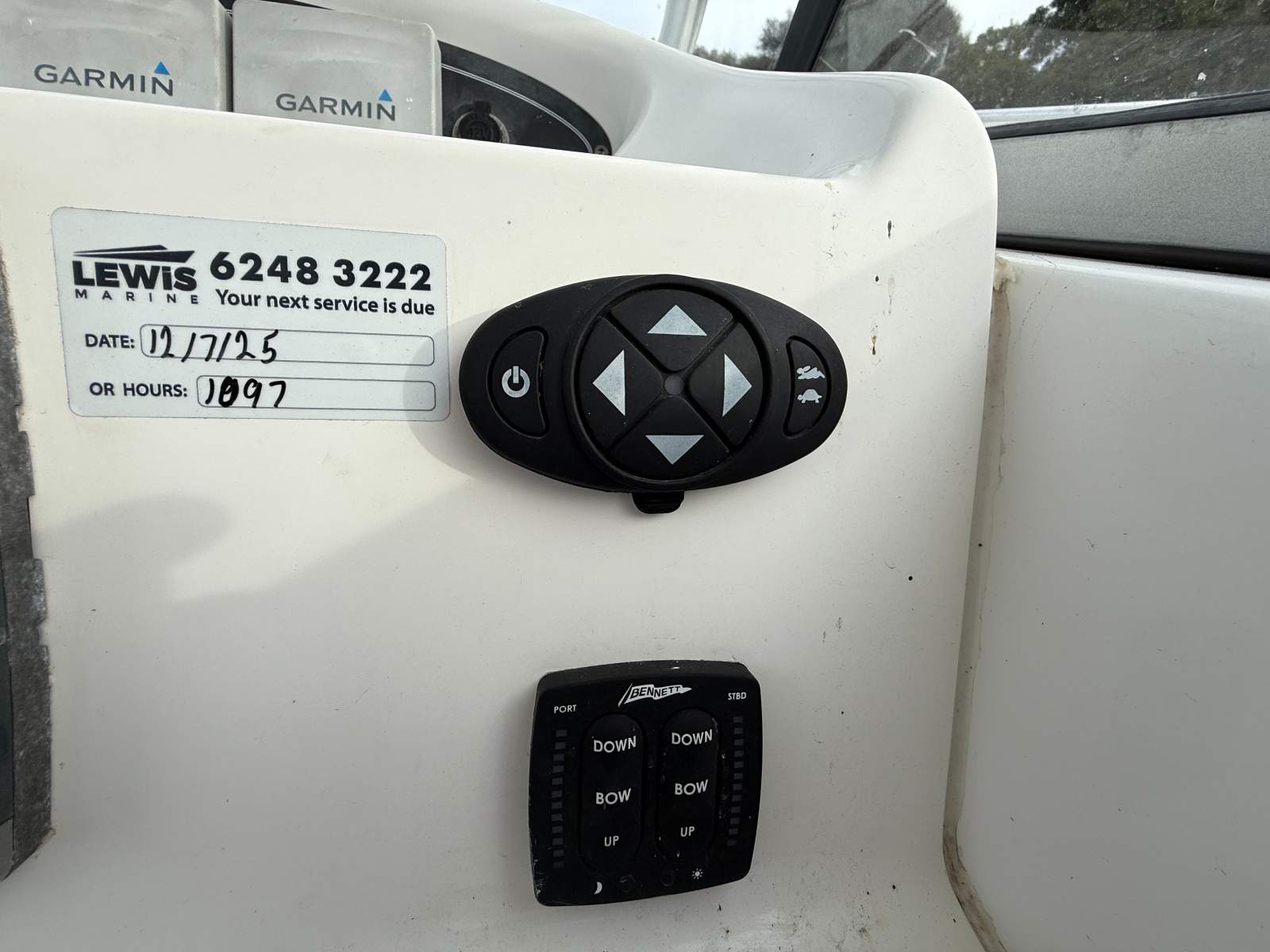 Boston Whaler 255 Conquest 2006