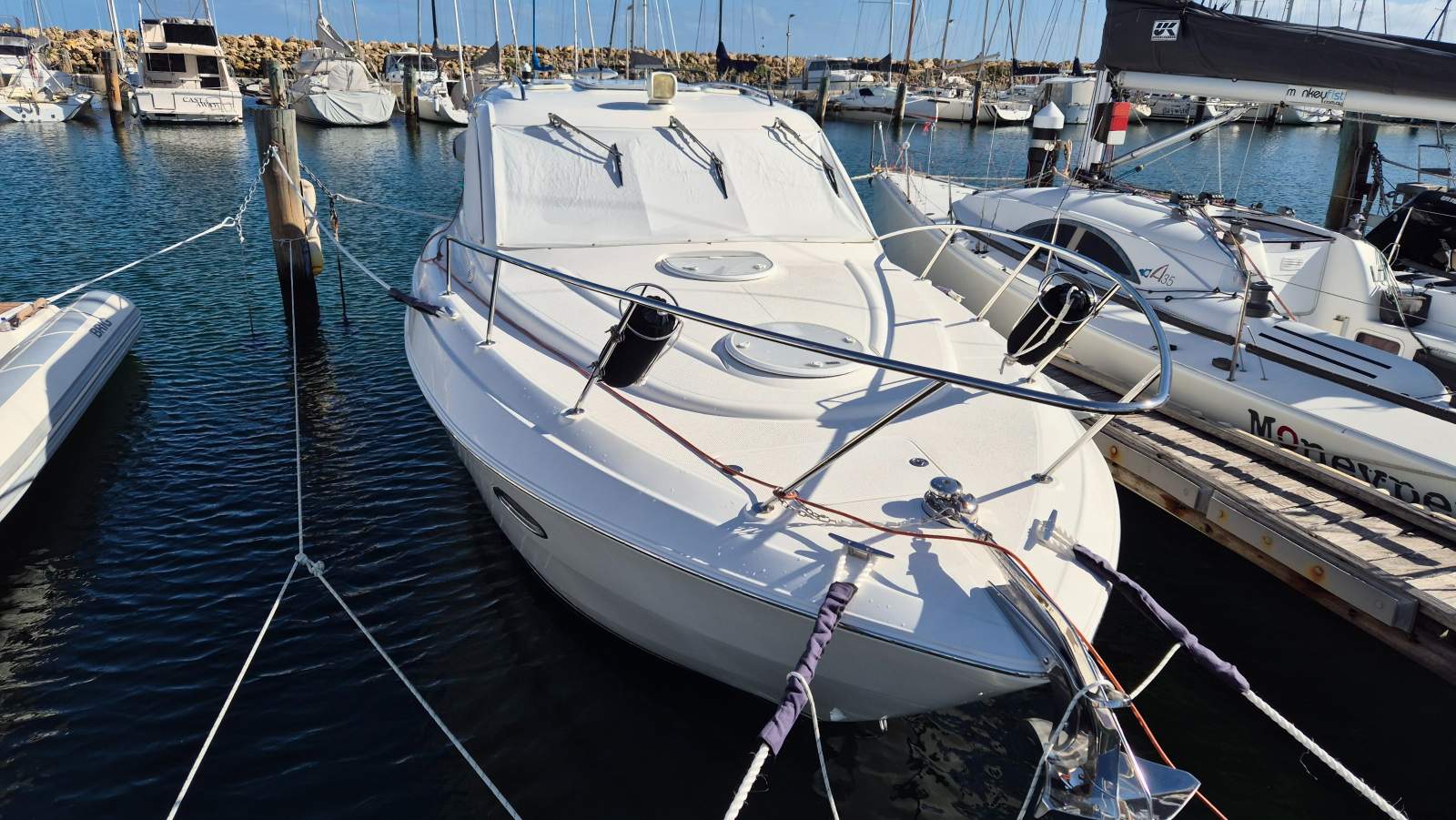 Mustang 32 Sports Cruiser