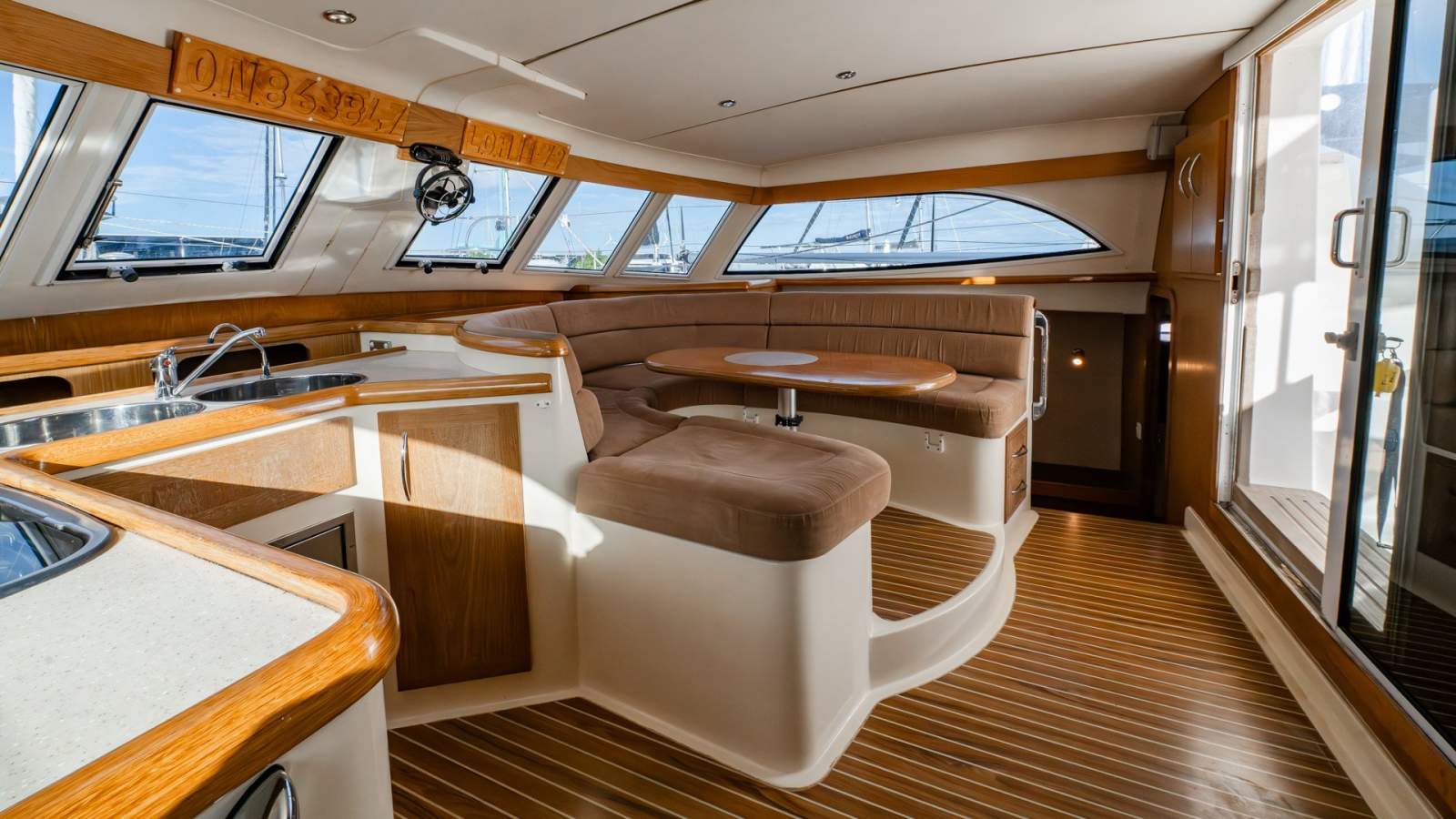 Broadblue Catamarans 385
