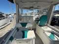 Leisurecat 8000 Sportsfisher 2005 Twin Yamaha 200HP 4 Stroke 1650hours
