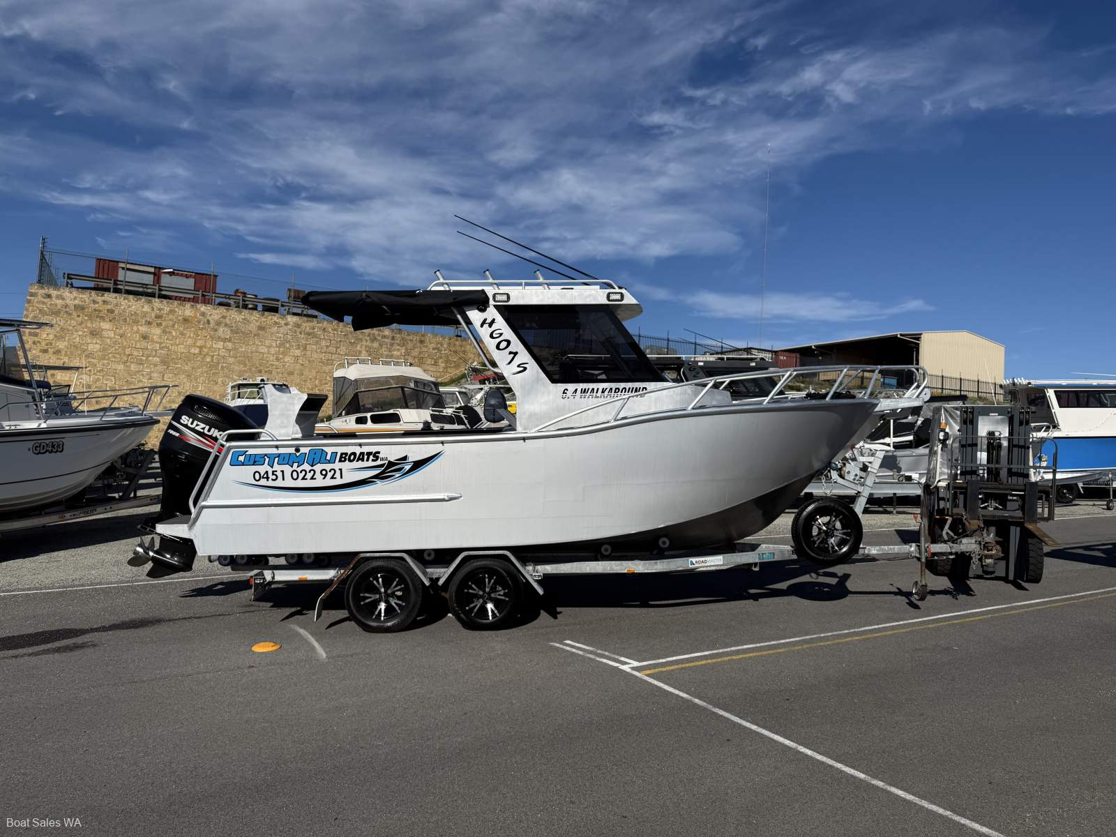 Black Dog 6.4m Walkaround 2012 Model 200Hp Suzuki outboard