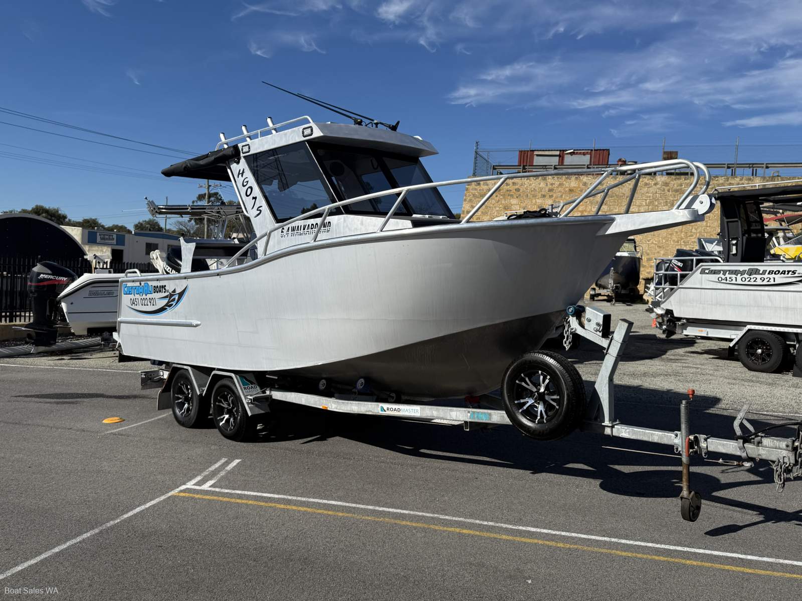 Black Dog 6.4m Walkaround 2012 Model 200Hp Suzuki outboard