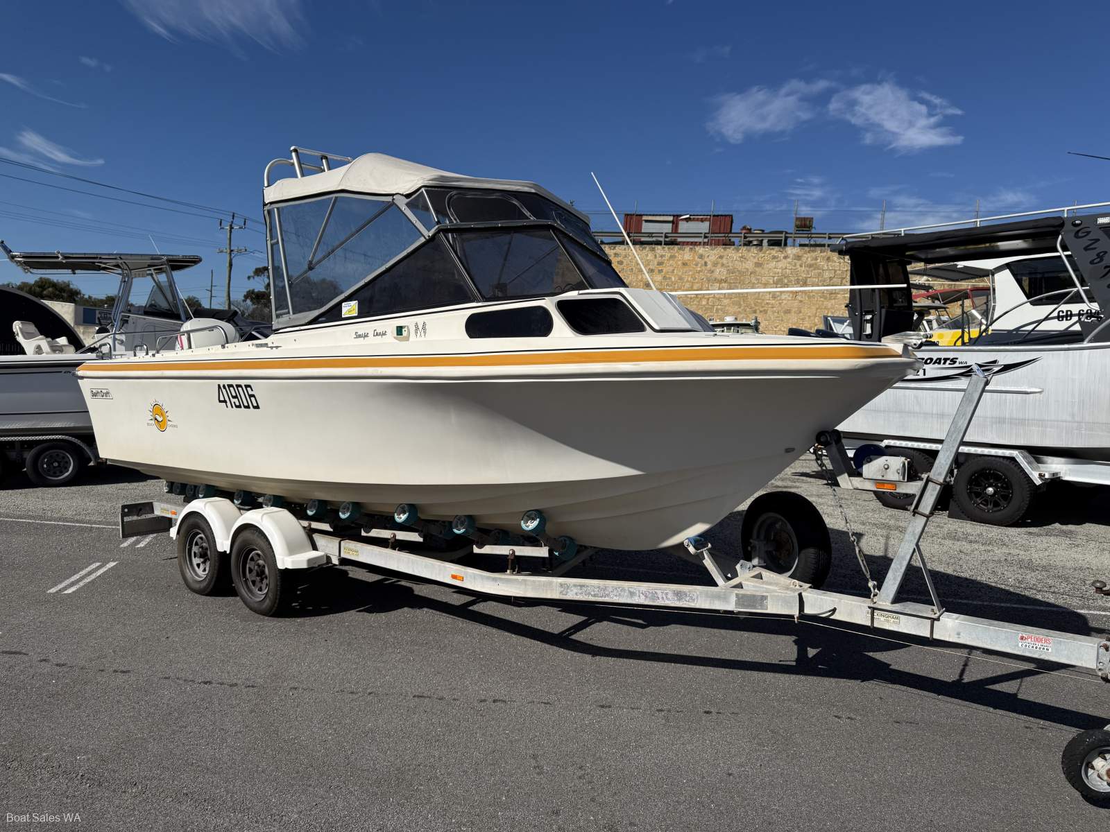 Swiftcraft Sportsman 2007 model 225Hp Ho Etec motor