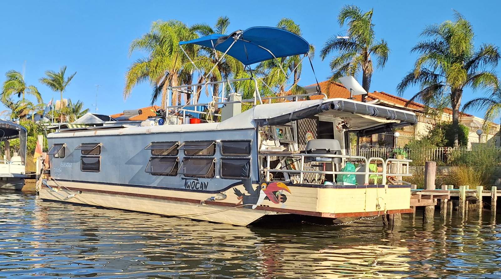 2005 Custom River Cruiser