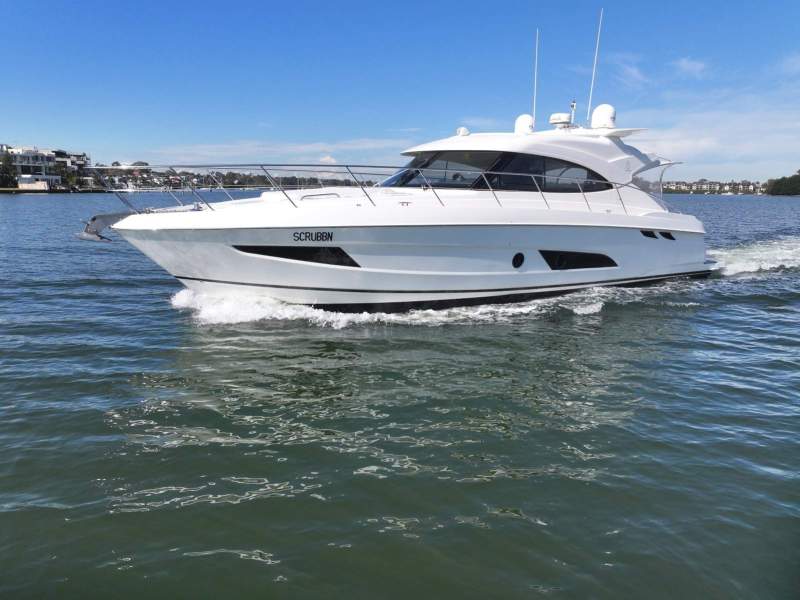 Riviera 4800 Sport Yacht
