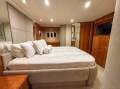 Riviera 5800 Sport Yacht