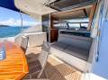 Riviera 5800 Sport Yacht