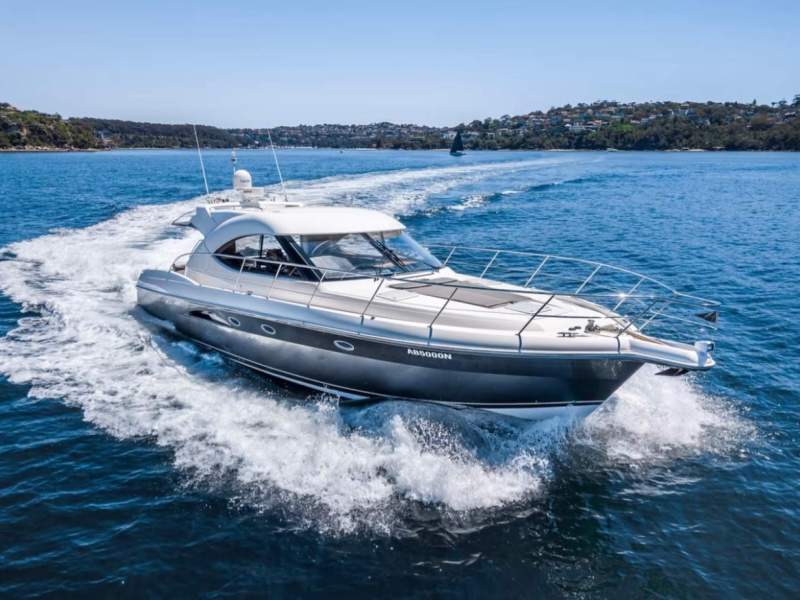 Riviera 5000 Sport Yacht Series 1