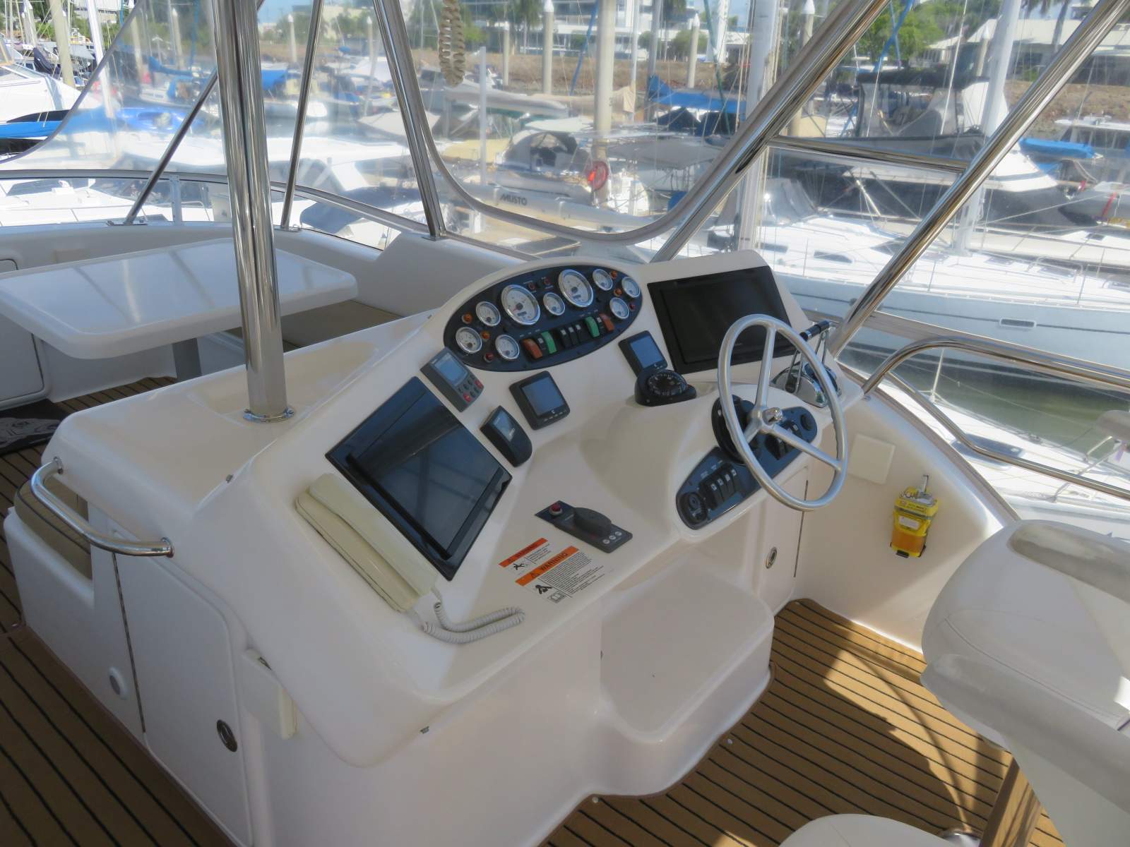 Riviera 47 Flybridge Cruiser