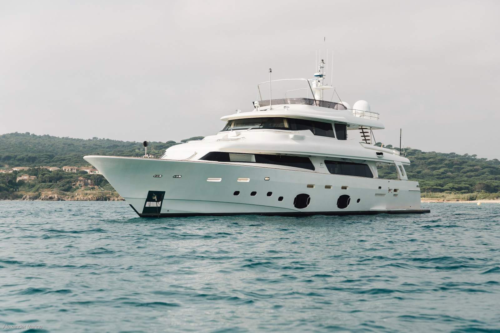 Custom Line Navetta 33 Crescendo