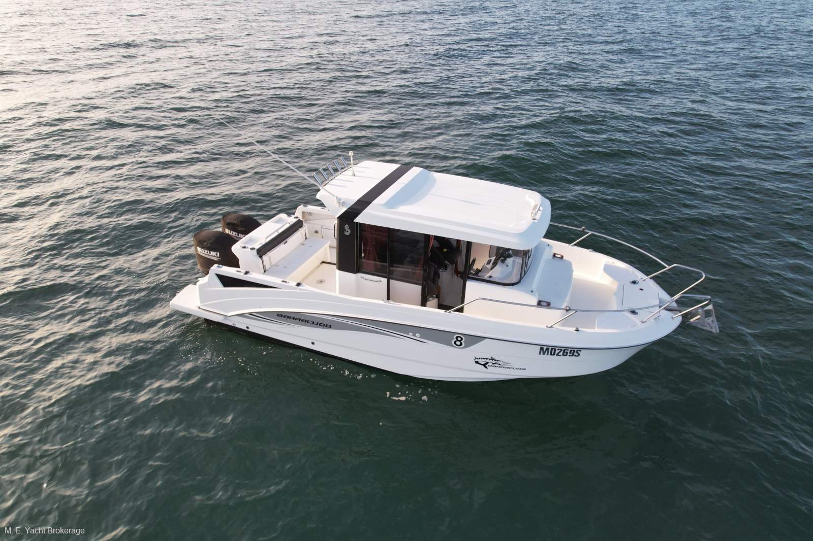 Beneteau Barracuda 8 Low hours