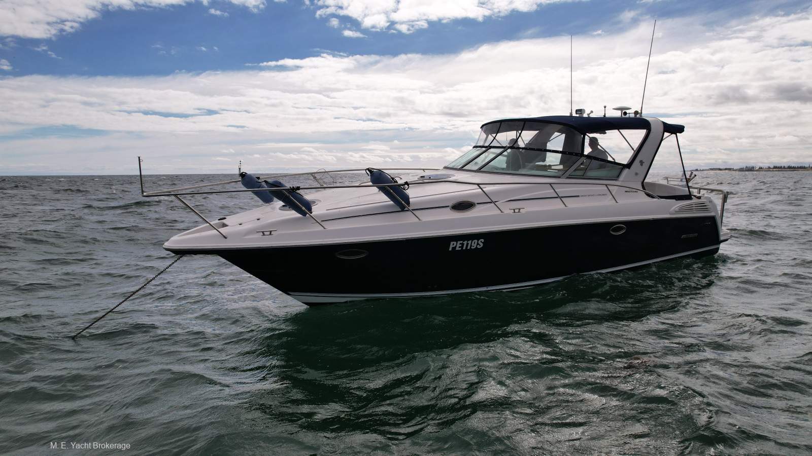 Mustang 3800 LE Sportscruiser With Full service history