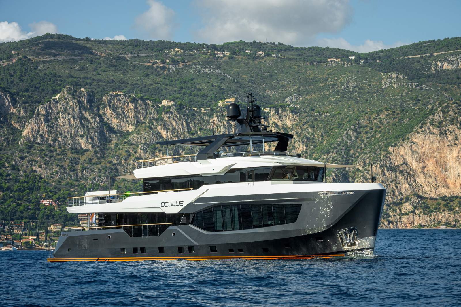 Numarine 37XP Explorer Yacht