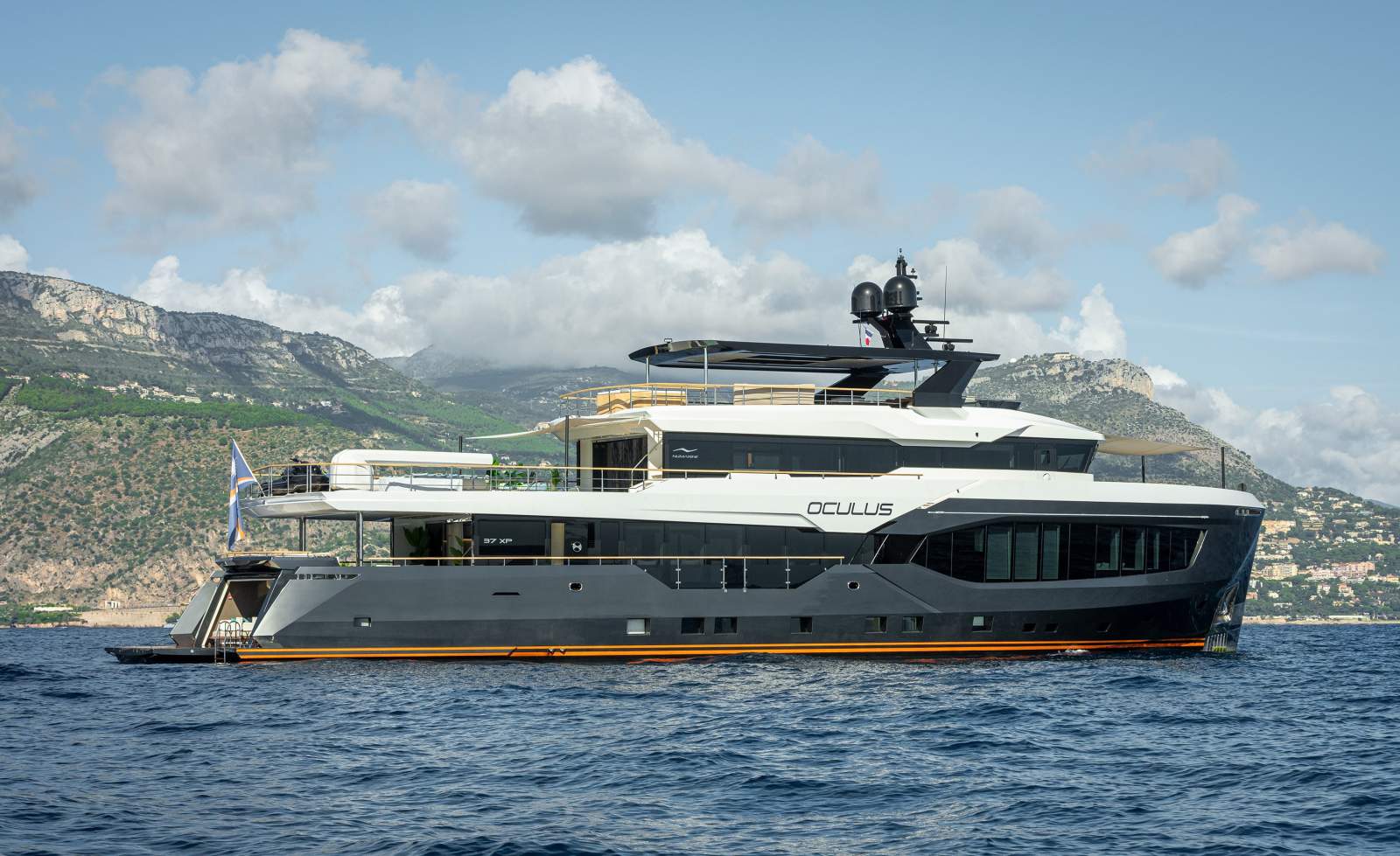 Numarine 37XP Explorer Yacht