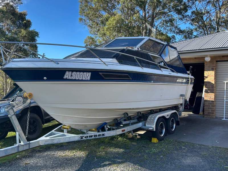 Whittley Fleetmaster 5.8 4.3L MPI 2017