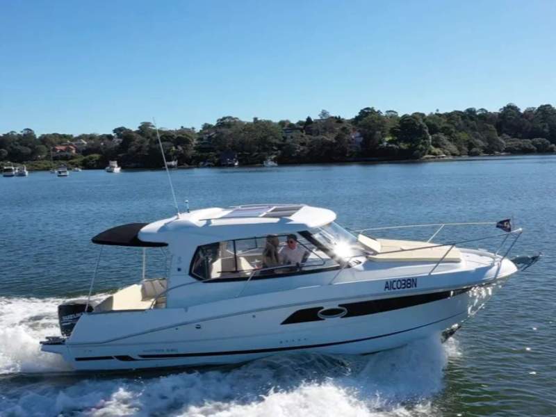 Beneteau Antares 8.80 OB
