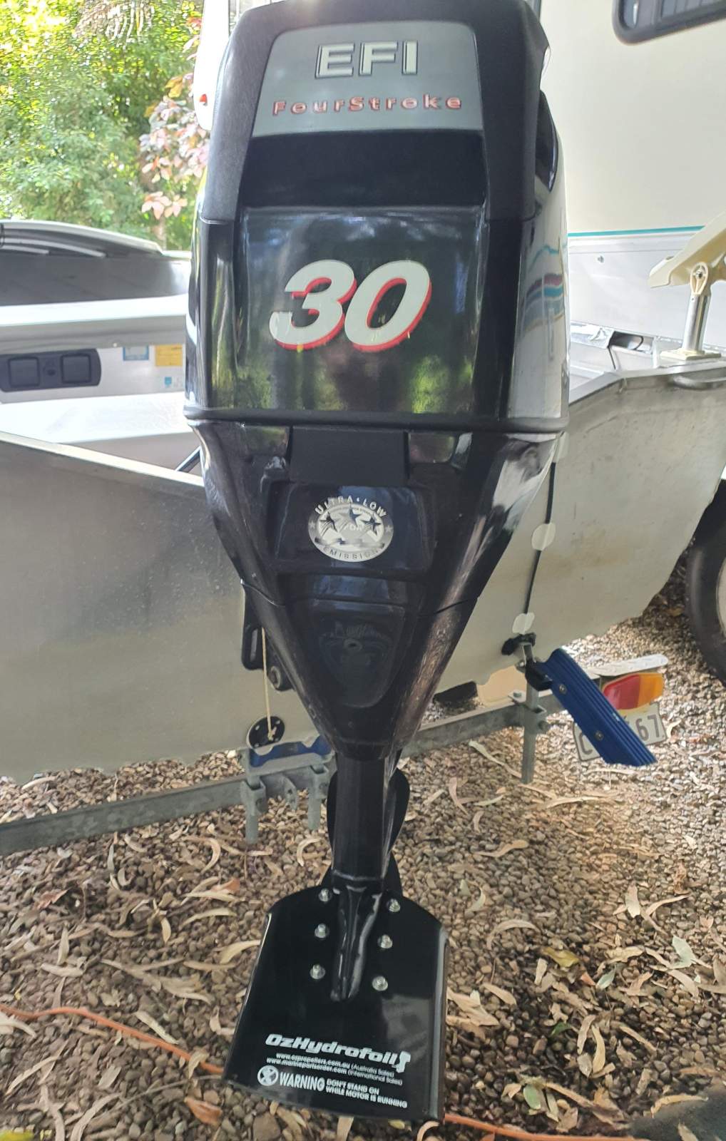 Quintrex 400 Dart - Minimal use, motor started & serviced regularly