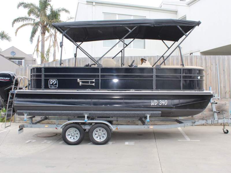 Platinum Pontoon Boats 19 Platinum